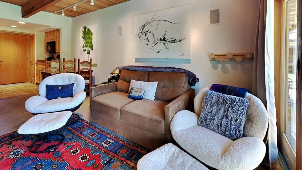 Timberline Condominiums Studio Deluxe Unit 116